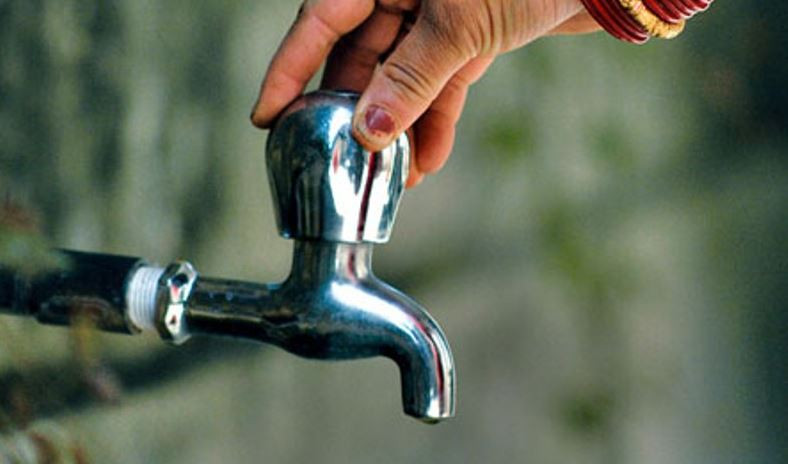 बान्द्रेगाउँमा खानेपानीको हाहाकार