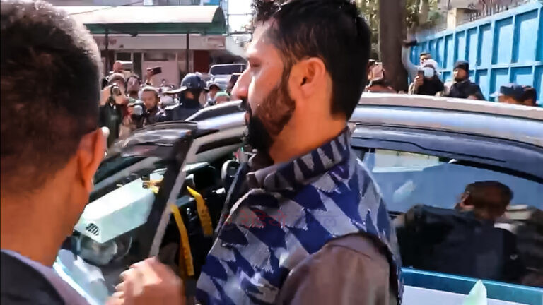 रबि लामिछानेलाई आज पनि अदालतमा उपस्थित गराइँदै