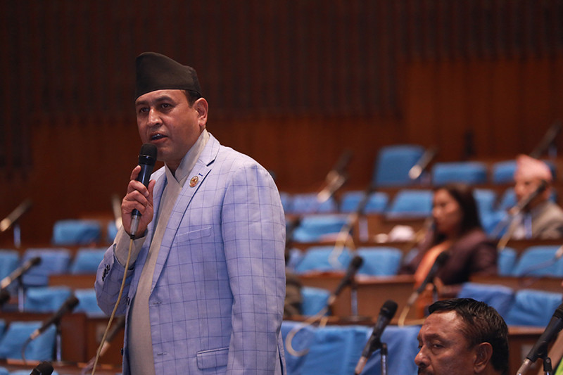 प्रधानमन्त्रीलाई सांसद खतिवडाको प्रश्न - भारत भ्रमणमा प्रोटोकल किन मिचेको ?