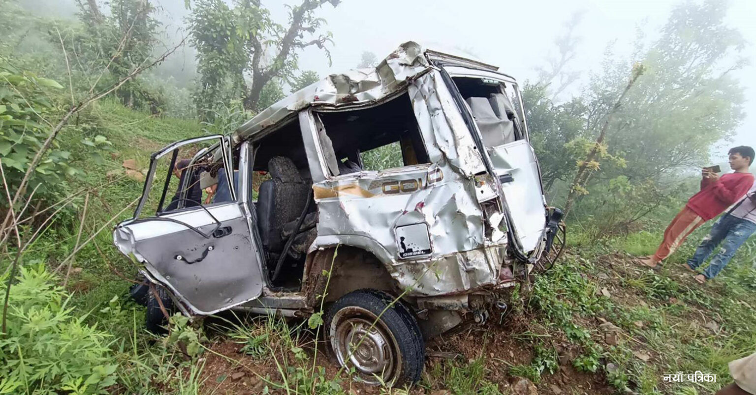 फिदिमको तमोर नदी नजिक गाडी खस्यो, धेरै यात्रु हताहत