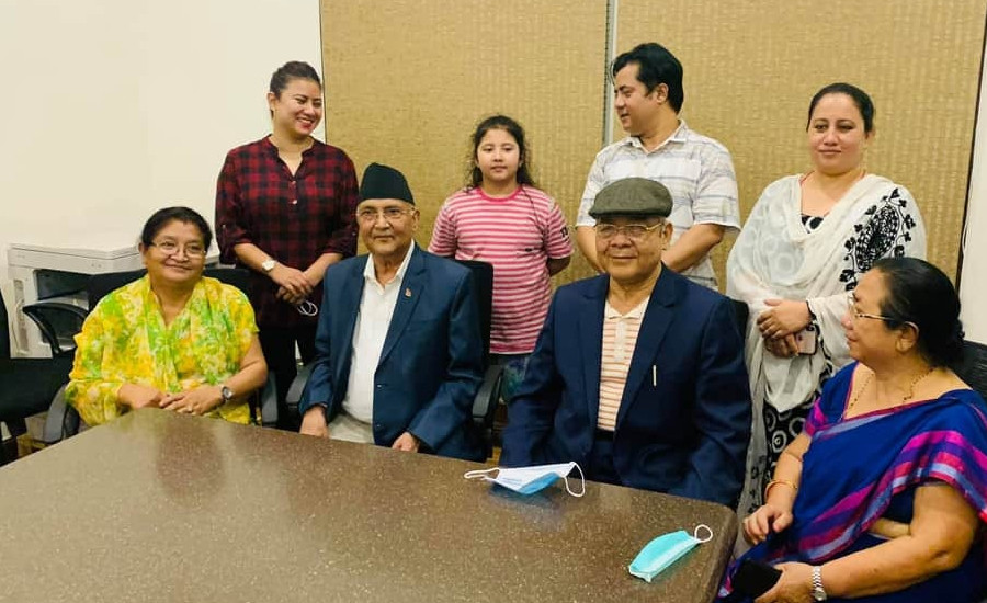 वामदेवलाई भेट्न ओली भैंसेपाटीमा