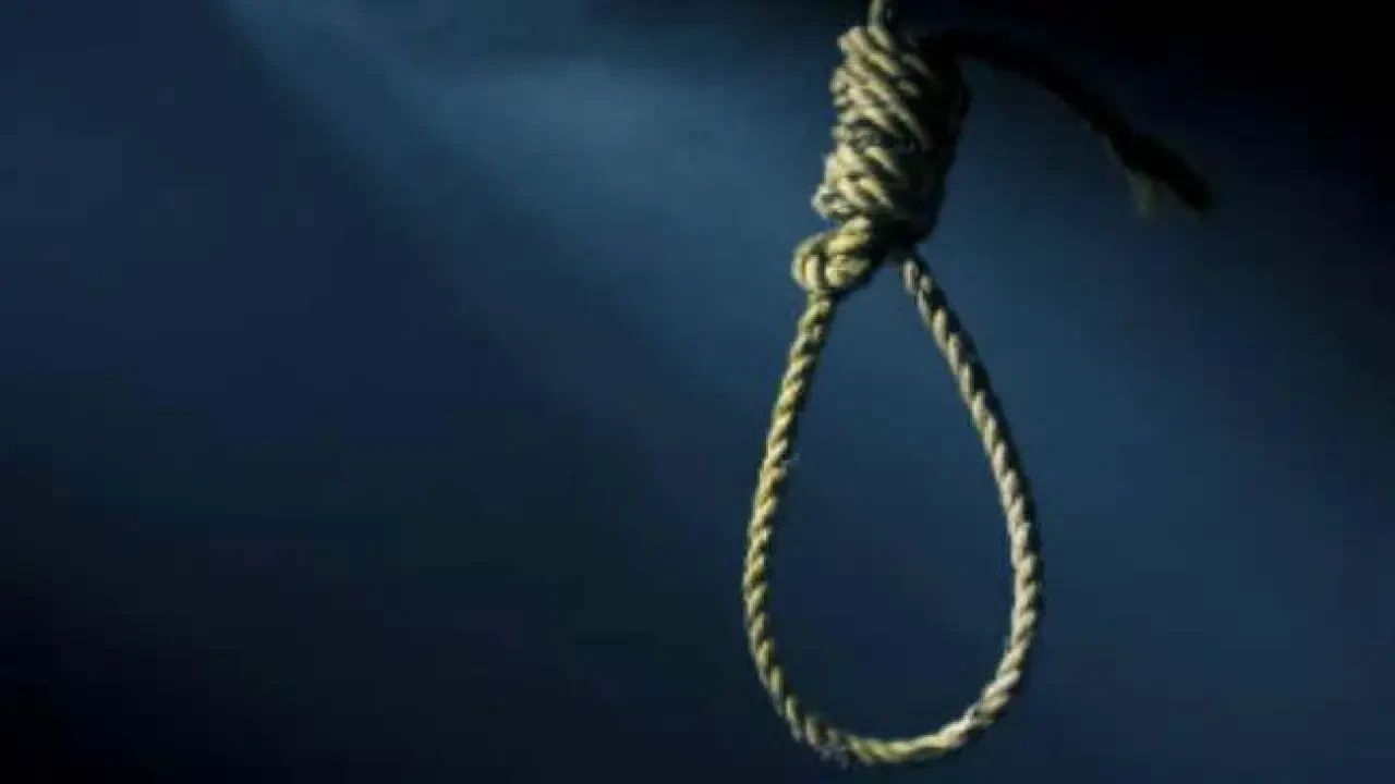 ब्युटिपार्लर जान नपाउँदा आत्महत्या