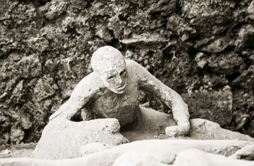 यो शहरमा मानिस देखि जनावर सबै पत्थरका बनेका थिए, यस्तो थियो दर्दनाक रहस्य !