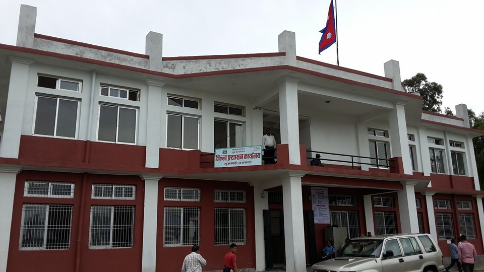 सुनसरीमा २ समूहबीच झडप , प्रशासनले जारी गर्‍यो दुई पालिकामा अनिश्चितकालीन निषेधाज्ञा
