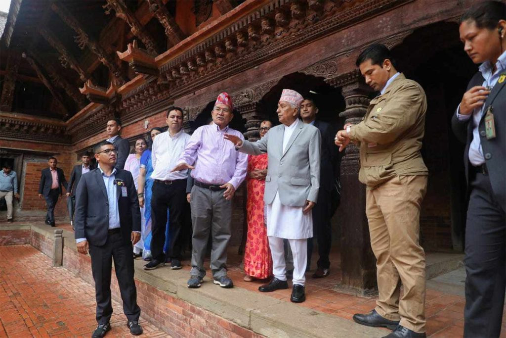 राष्ट्रपति पौडेलद्वारा कृष्ण मन्दिरको दर्शन