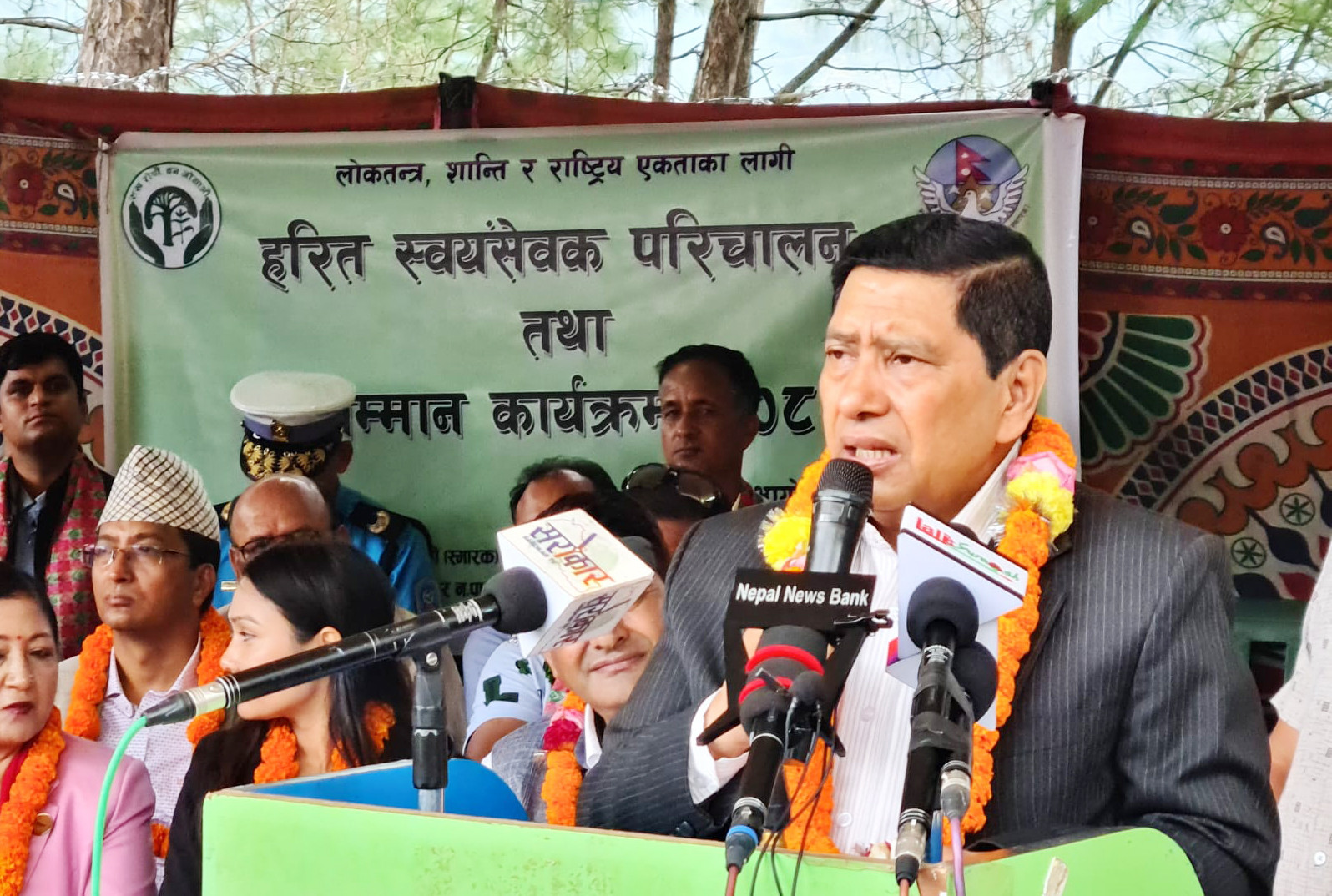 भ्रष्टाचारमा संलग्न जुसकुकै पार्टी र परिवार भए पनि कारबाही हुन्छः उपप्रधानमन्त्री श्रेष्ठ