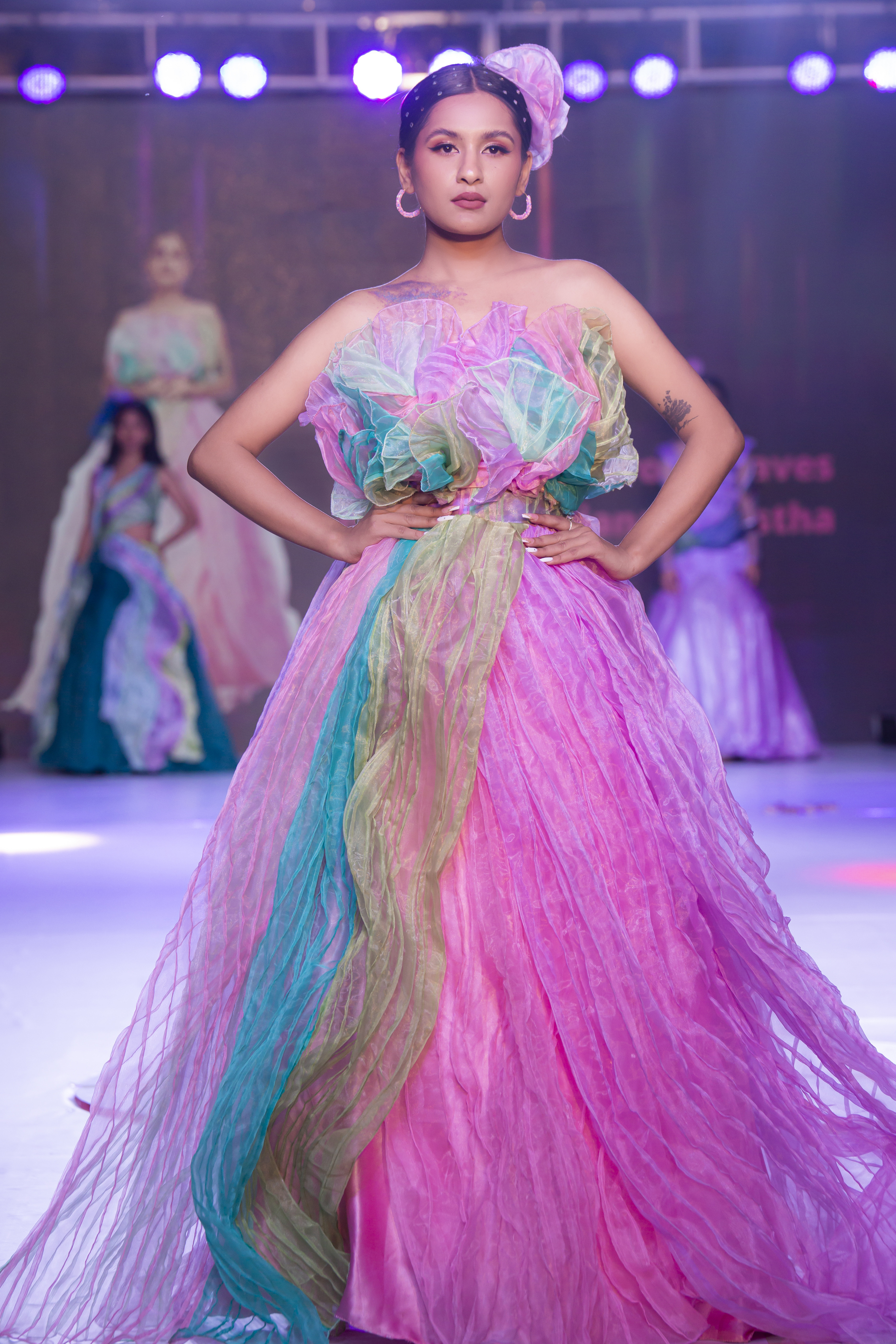 जर्नी अफ फेशन