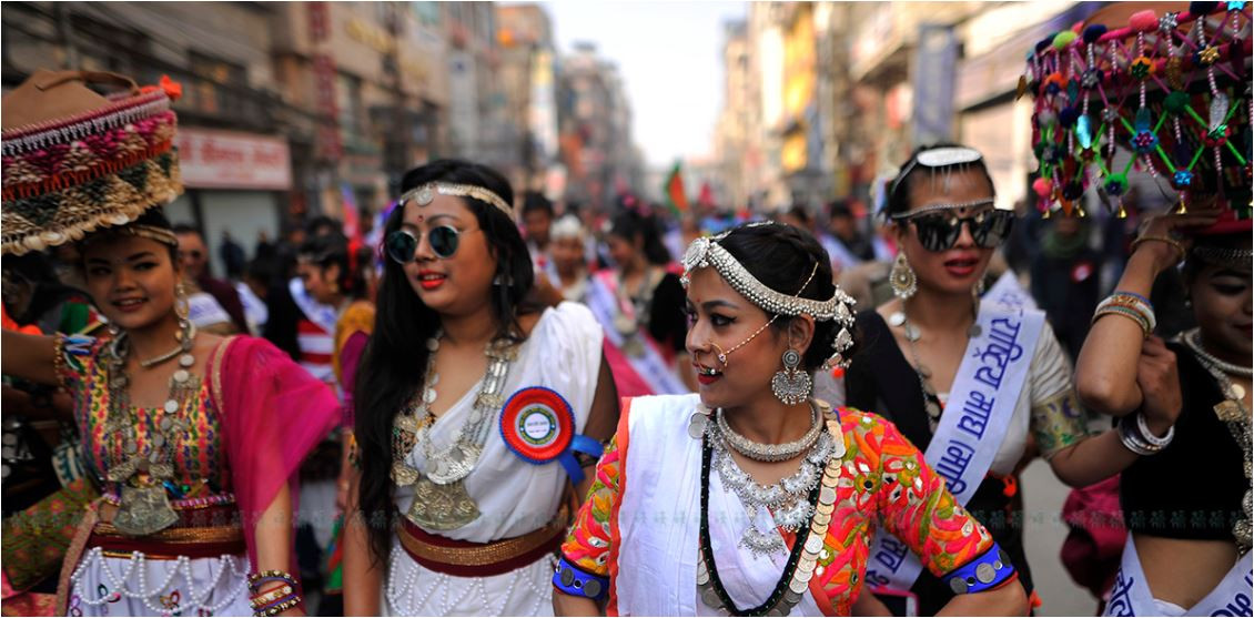 थारू समुदायले आज माघी पर्व मनाउँदै