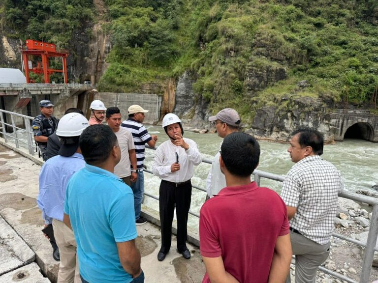मध्यभोटेकोशीले एक महिनाभित्र बिजुली उत्पादन गर्दै