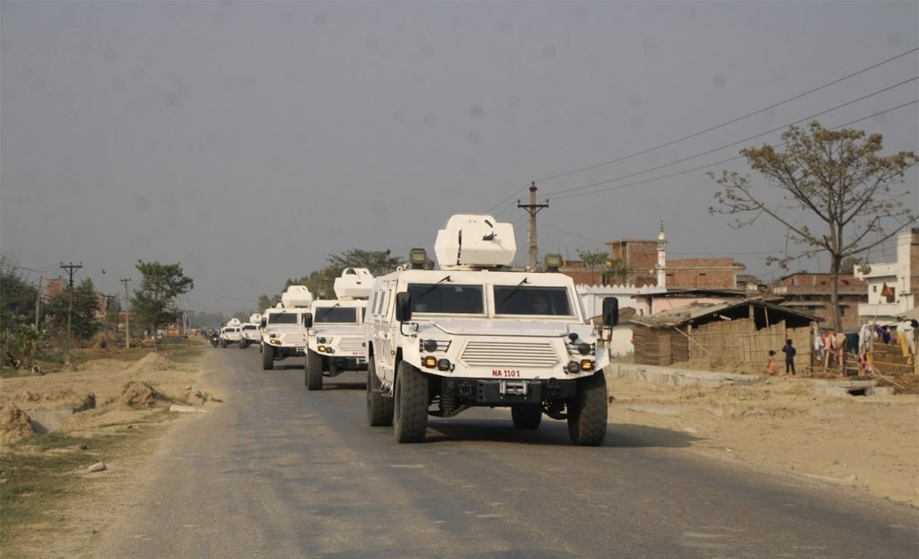 रौतहटमा बख्तरबन्द गाडीसहित नेपाली सेनाको कडा गस्ती, निर्वाचन सुरक्षा उच्च सतर्कतामा