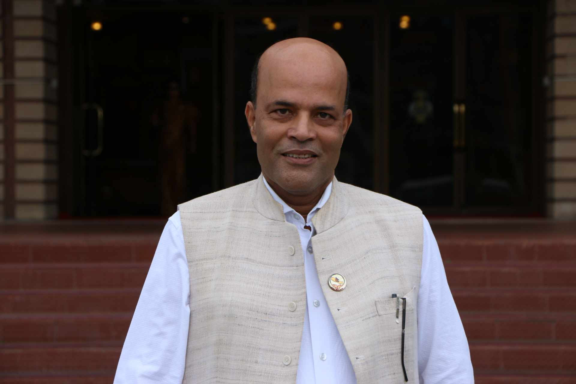 उद्योगमा अमरेश, गृहमा सुधनसहित १० मन्त्रीको नाम टुंग्याइयो