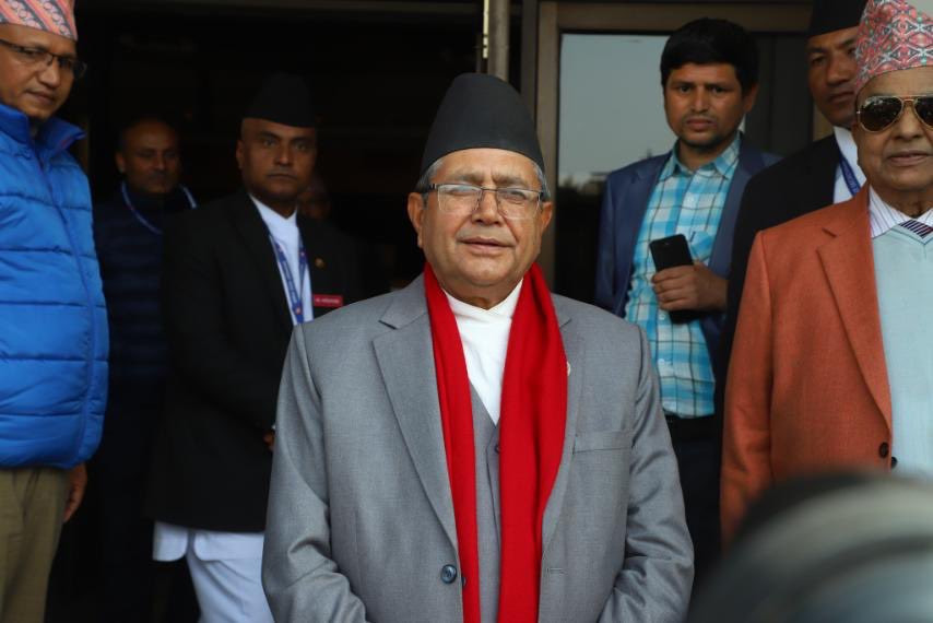 सभामुख घिमिरे वालुवाटरस्थित आफ्नै भवनमा बस्ने