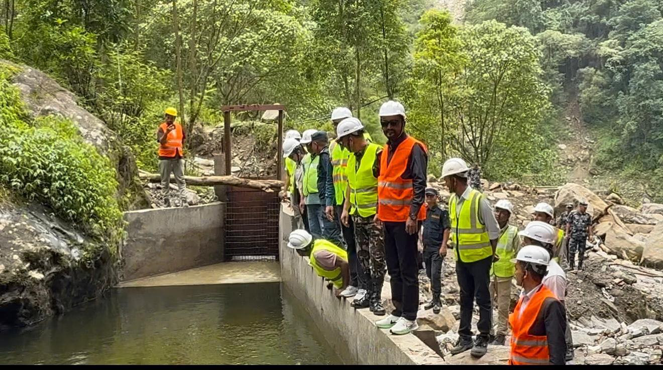रिबर्मा खोलाबाट दैनिक थप आठ करोड लिटर पानी काठमाण्डौ ल्याएर वितरण गर्न शुरू
