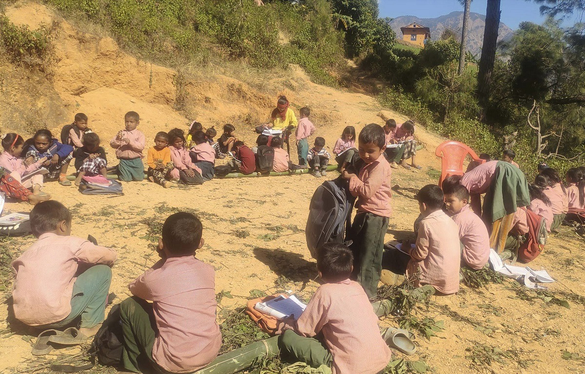 भूकम्पको भय, अझै सहज हुन सकेन पठनपाठन