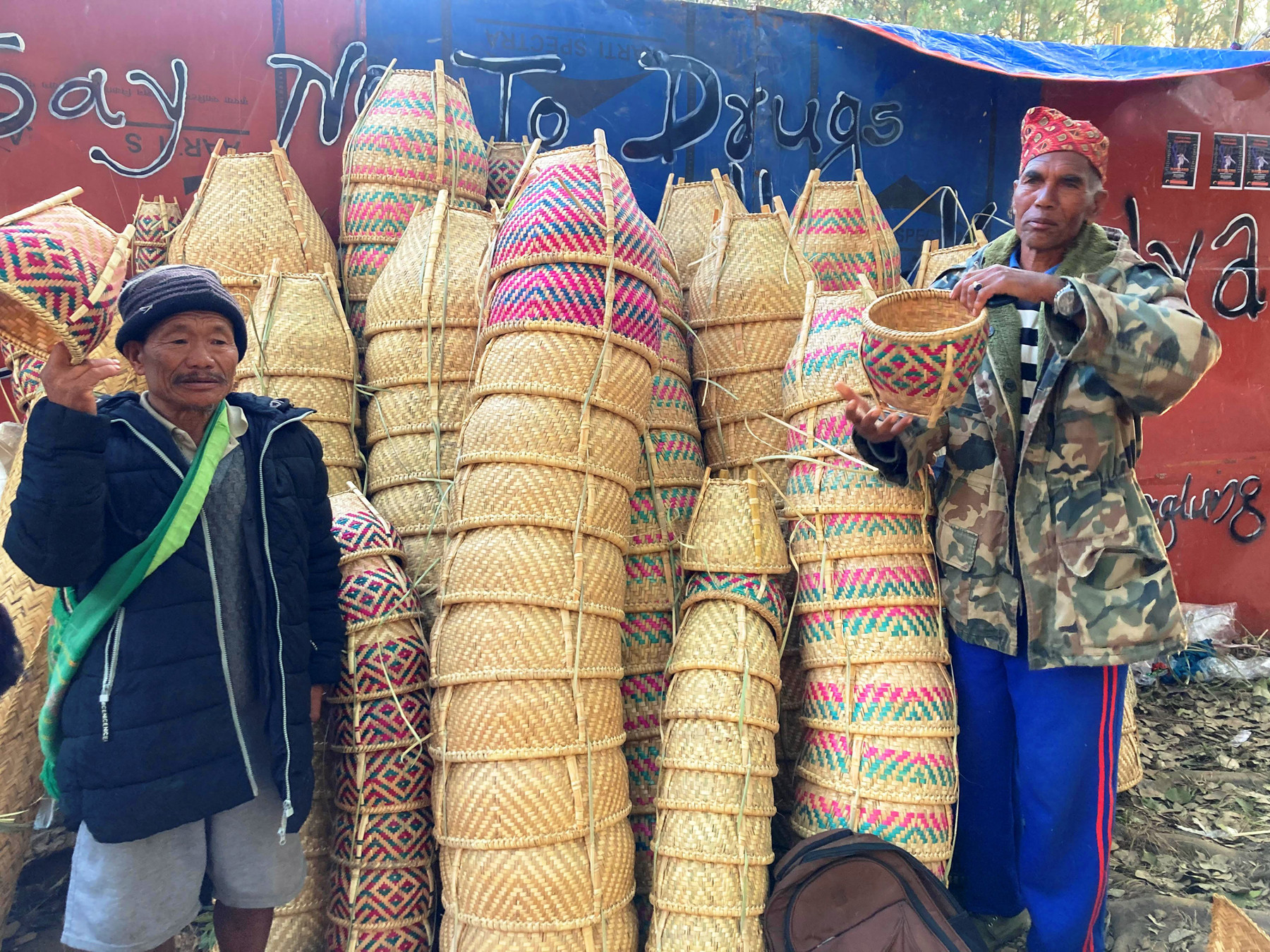 चैतेदशैँ मेलामा डालाको व्यापार