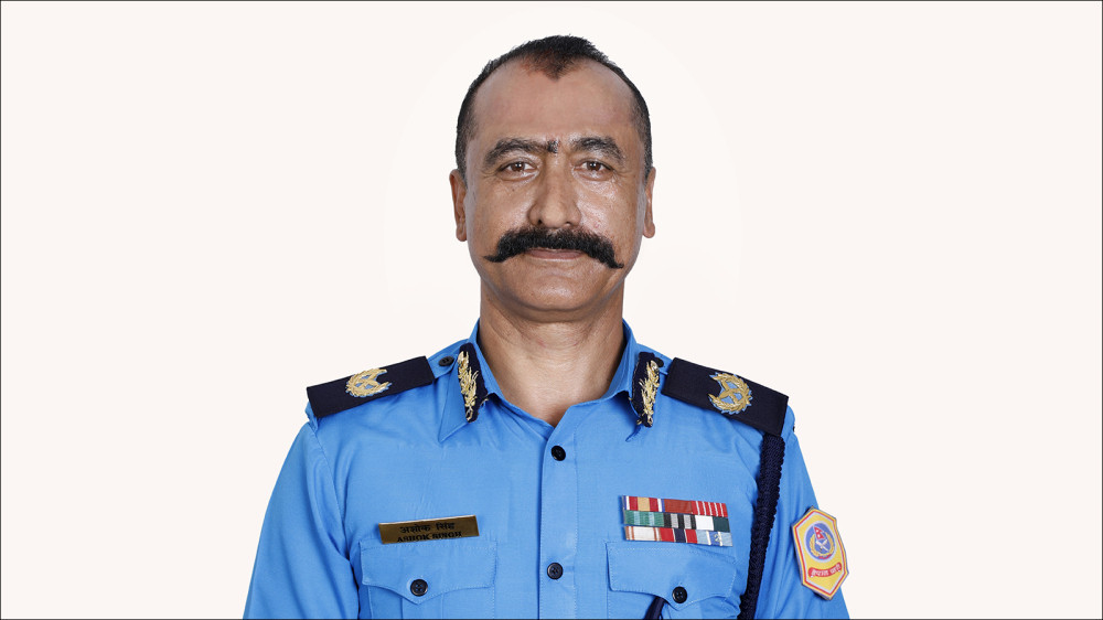 जन्ममिति विवादमा डीआईजी सिंह