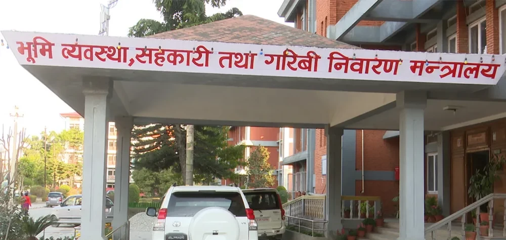 समस्याग्रस्त सहकारीलाई चैत मसान्तभित्र बचत फिर्ताको कार्ययोजना पेस गर्न निर्देशन