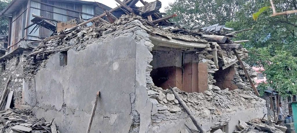 चार दिनमा बझाङ केन्द्रविन्दु भएर १५ पटक भूकम्प