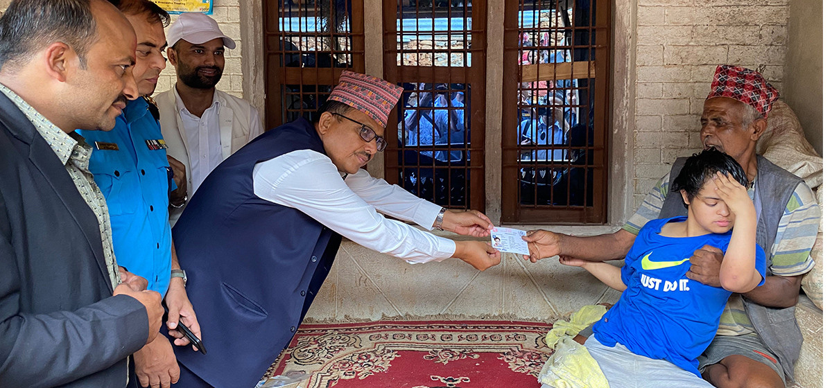 सन्तोषीले घरमै पाउनुभयो नागरिकता