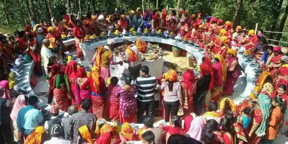 चैतेदशैँमा सोमेश्वरगढी र गोद्धकमा भक्तजनको घुइँचो