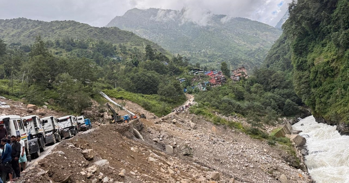 पहिराेका कारण अवरूद्ध अरनिको राजमार्ग सञ्चालनमा
