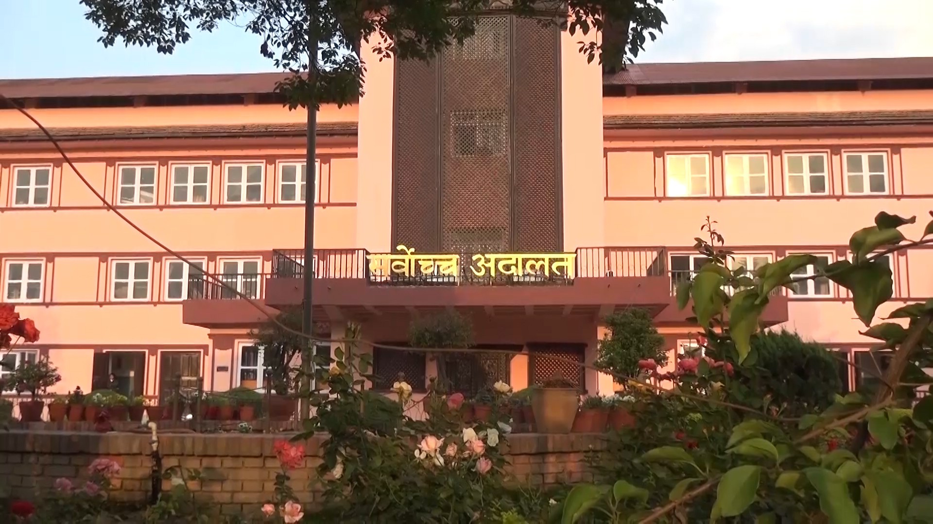 रेशम चौधरी पक्राउ गर्न पत्र काट्ने विष्ट आफैँ पक्राउ