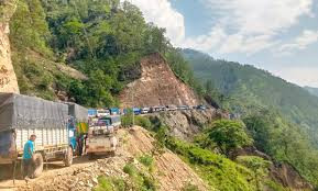 गए राति पहिरो खस्दा कर्णाली राजमार्ग अवरुद्ध