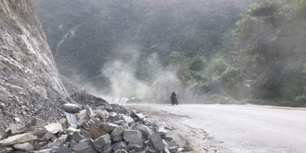 पृथ्वी राजमार्ग बन्द हुने समय थपियो