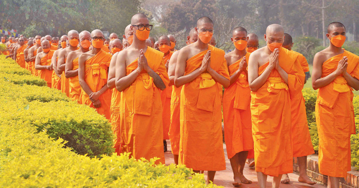 ऐतिहासिक कीएभ गुम्बाका भिक्षुहरूद्वारा निष्कासन आदेशको अवज्ञा