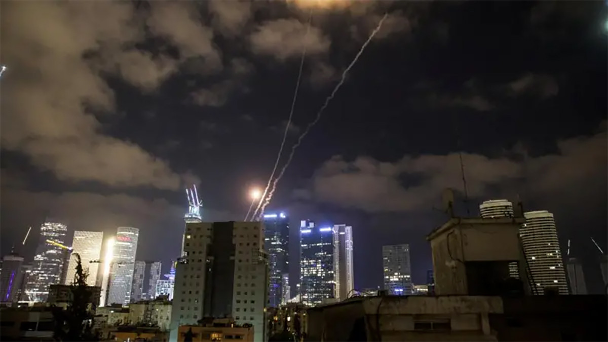 इजरायलमा इरानको अर्को आक्रमण : तीनको मृत्यु, ७४ जना घाइते