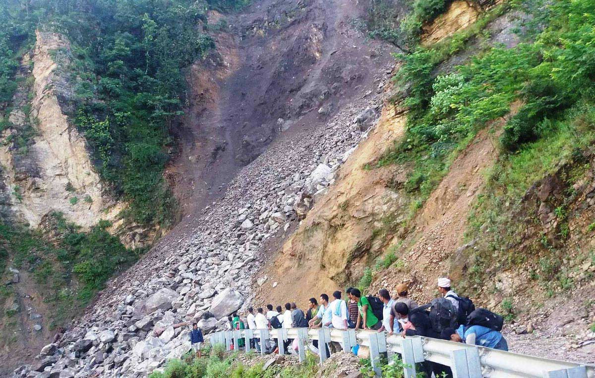 पुन:सञ्चालनमा आयो अवरुद्ध कर्णाली राजमार्ग