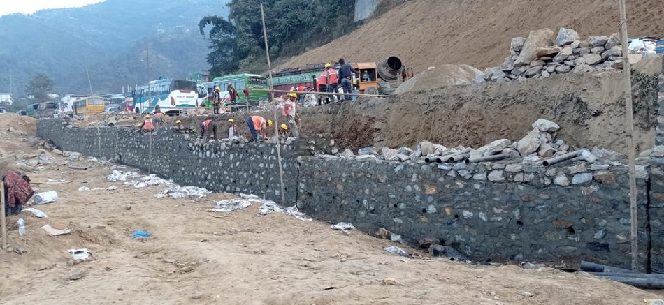 आजदेखि नागढुंगा सडक एक साताका लागि दिनमा आंशिक रुपमा बन्द हुने
