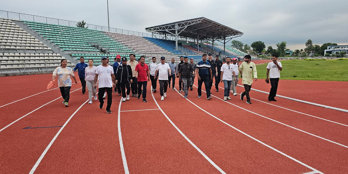 पूर्वप्रधानमन्त्री प्रचण्डद्वारा नेपालगञ्ज रंगशालाको अवलोकन