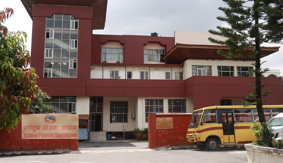 कुल गार्हस्थ्य उत्पादन १ सय खर्ब रुपैयाँ भन्दा माथि पुर्‍याउने लक्ष्य : योजना आयोग