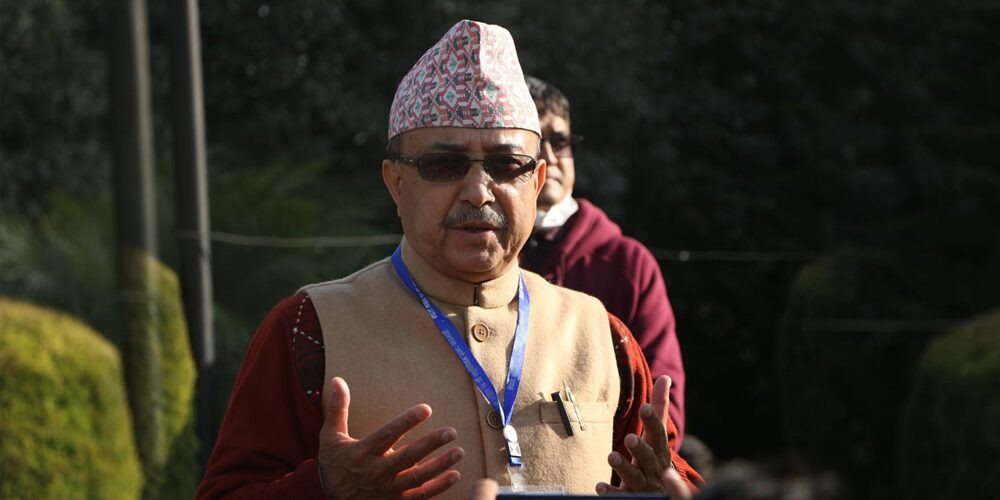 पूर्णबहादुर खड्कासँग कांग्रेसले माग्यो ७ दिने स्पष्टीकरण