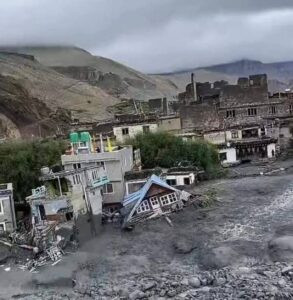 उपल्लो मुस्ताङमा मङ्गलबार साँझ लेदोसहितको बाढीले ६ वटा पुलमा क्षति पुर्‍यायो