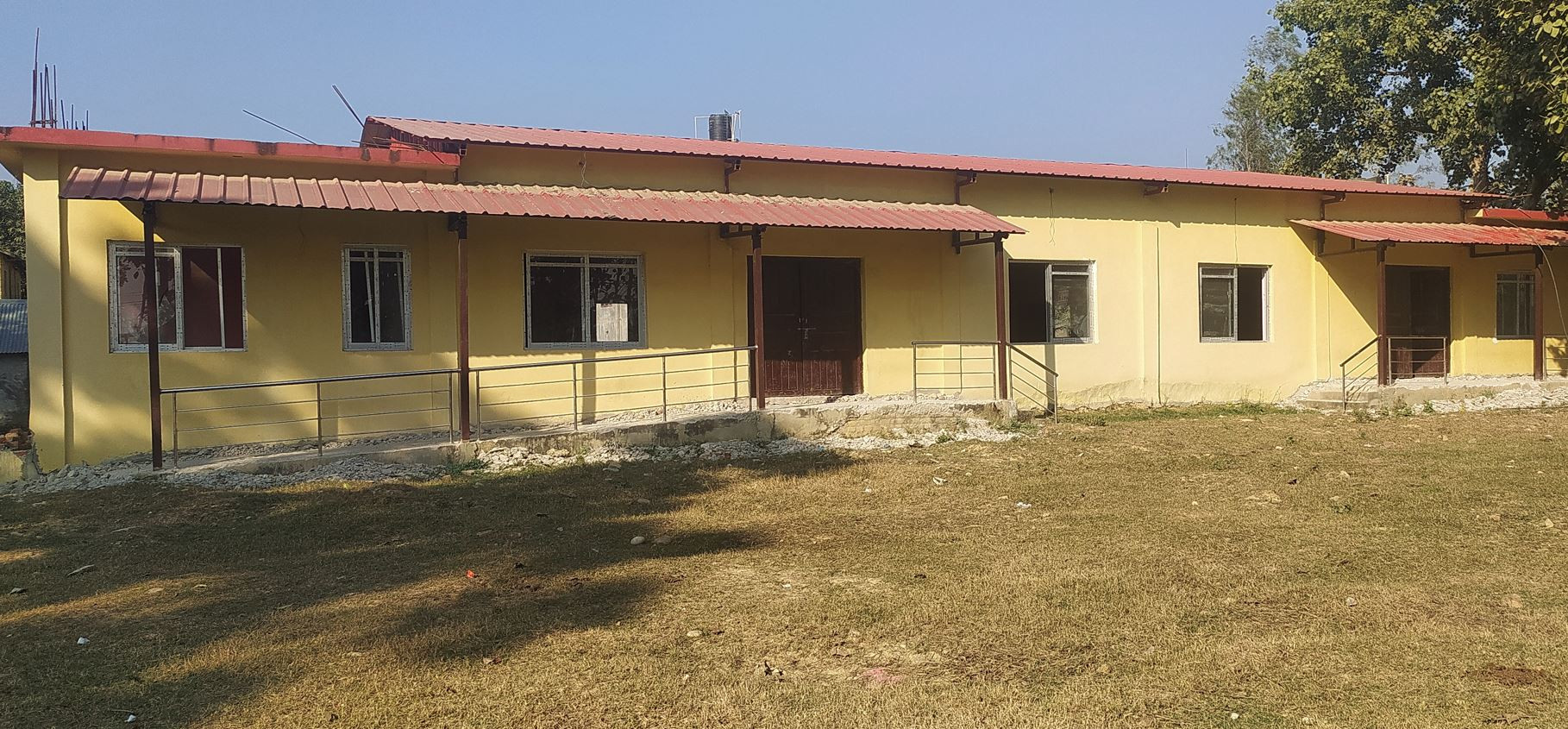 गाउँपालिकाको बेवास्ताले बेवारिसे बन्यो सभाहल