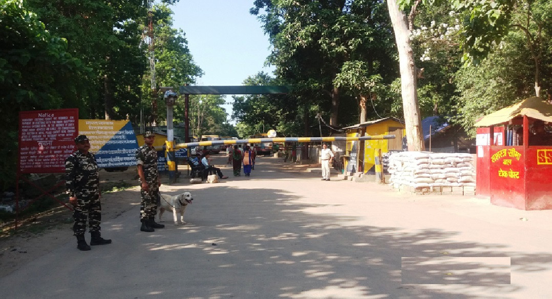 कैलालीमा नेपाल-भारत सीमानाका बन्द
