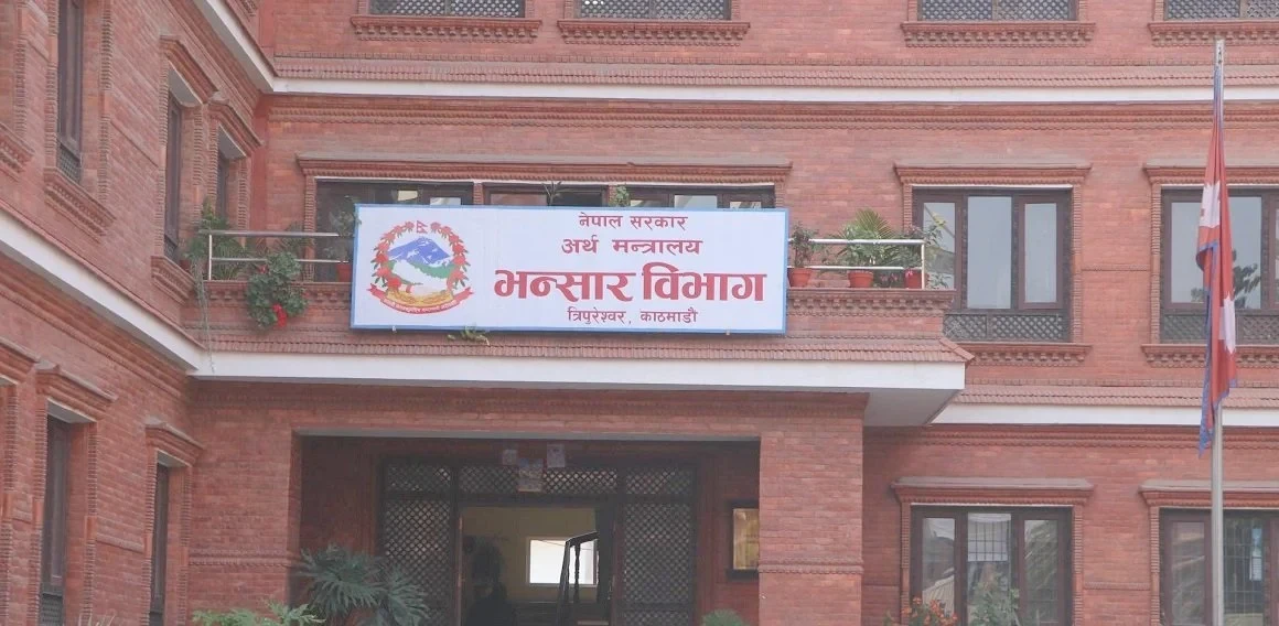 नेपालमा तीन महिनामा ६ अर्बको खाद्यान्न आयात