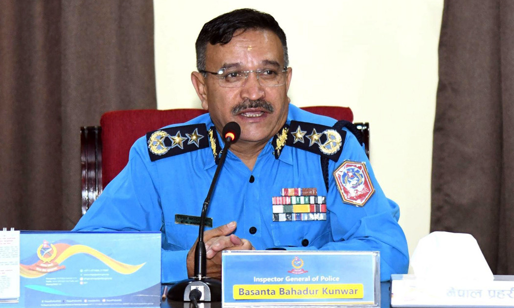 रविमाथि प्रहरी दुर्व्यवहार प्रकरण : आईजीपी कुँवरलाई मानव अधिकार आयोगले बोलायो