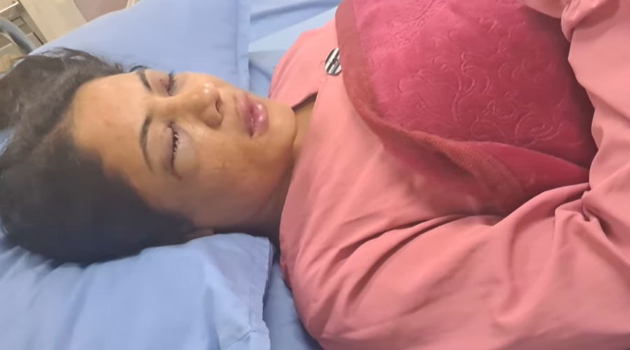 अस्पतालको बेडबाट शिक्षक आन्दोलनकी घाइते पत्रकार भन्छिन्दा-हिने आँखा हेर्नै मिल्दैन