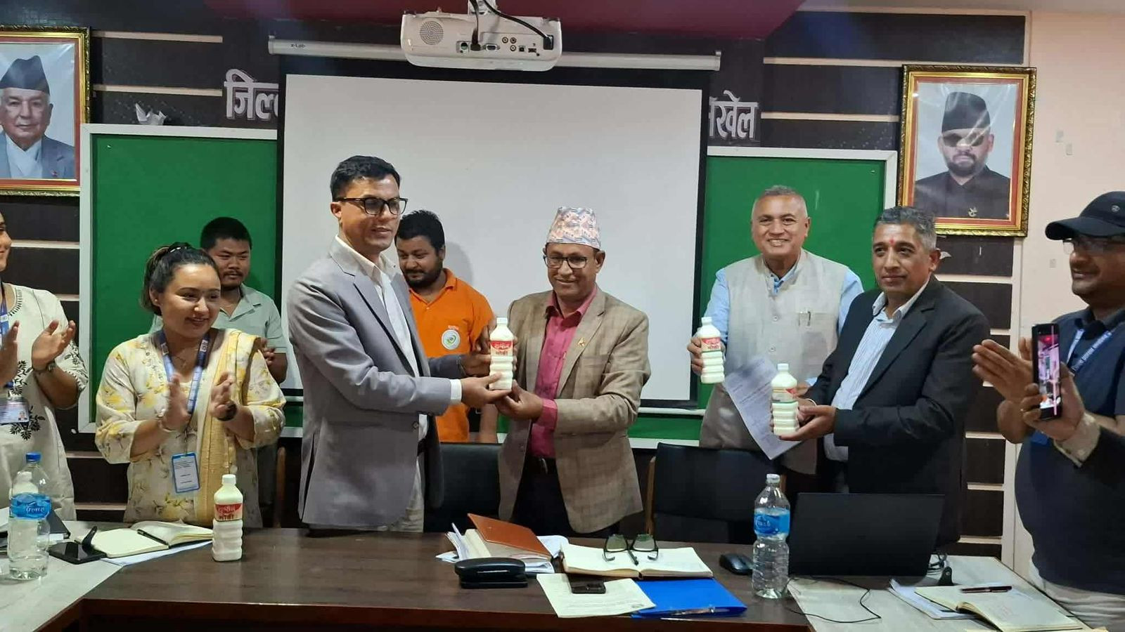 डेरी एसोसिएसनको मोही अभियान अब डेरी उद्योगहरु आफैंले पनि शुरु गर्न थाले