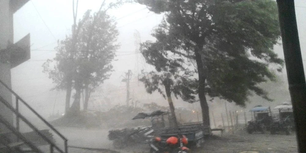 पाँच प्रदेशमा हावाहुरी, पहाडी भूभागमा हिमपात र मध्यम वर्षा हुने