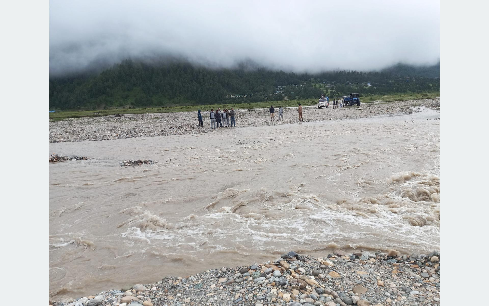उत्तर गङ्गामा पुल नबन्दा आन्तरिक पर्यटकलाई समस्या