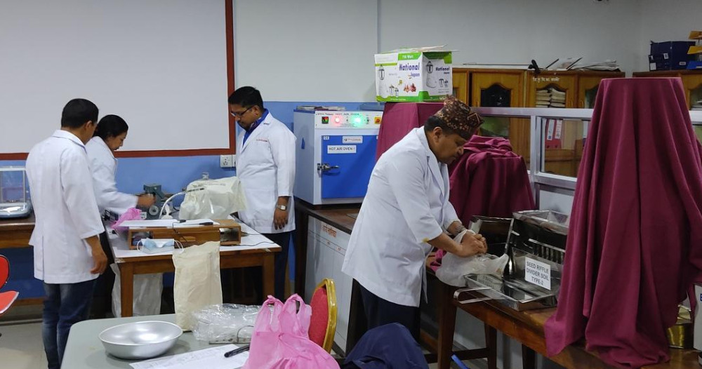 निःशुल्कदेखि तीन गुणासम्म सस्तो प्रयोगशाला, स्थानीय बेखबर
