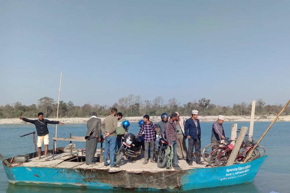 डुङ्गा सञ्चालनमा भारतीय सुरक्षाकर्मीको अवरोध