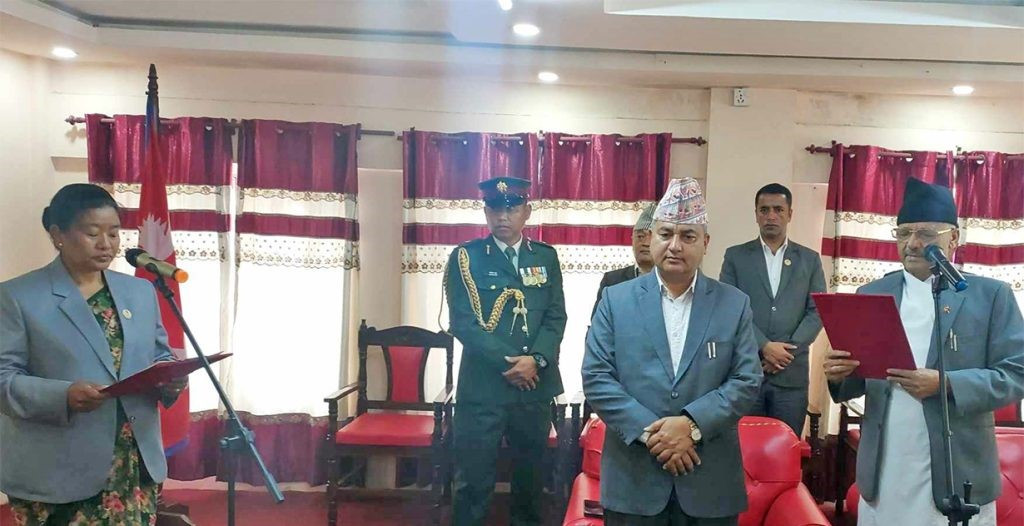 बागमतीमा विना विभागीयमन्त्री रमा आलेमगरले लिइन् शपथ