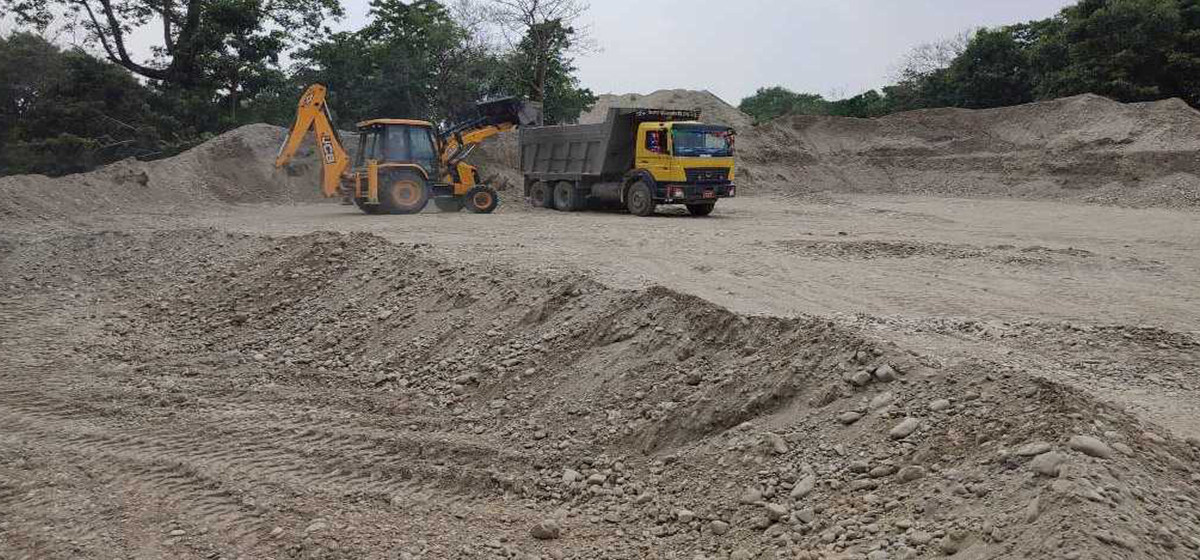 मध्यबर्खामा पनि खोला दोहन