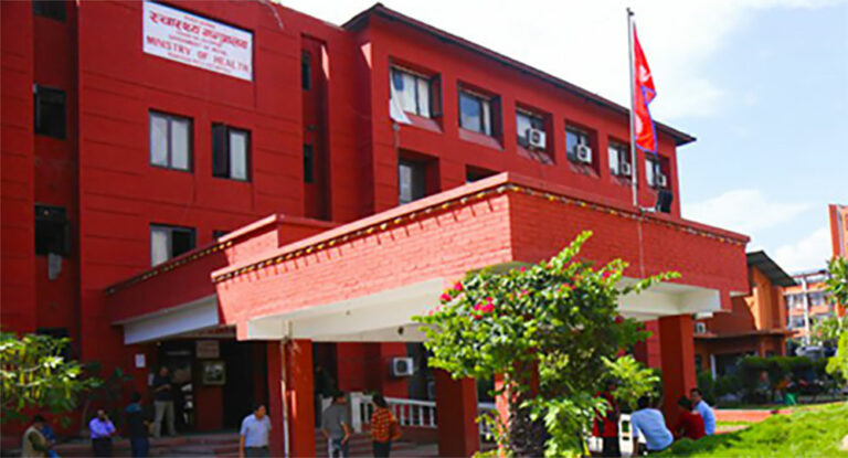 सरकारी अस्पतालमा १४ वर्षमुनिका बालबालिकाको क्यान्सर उपचार निःशुल्क