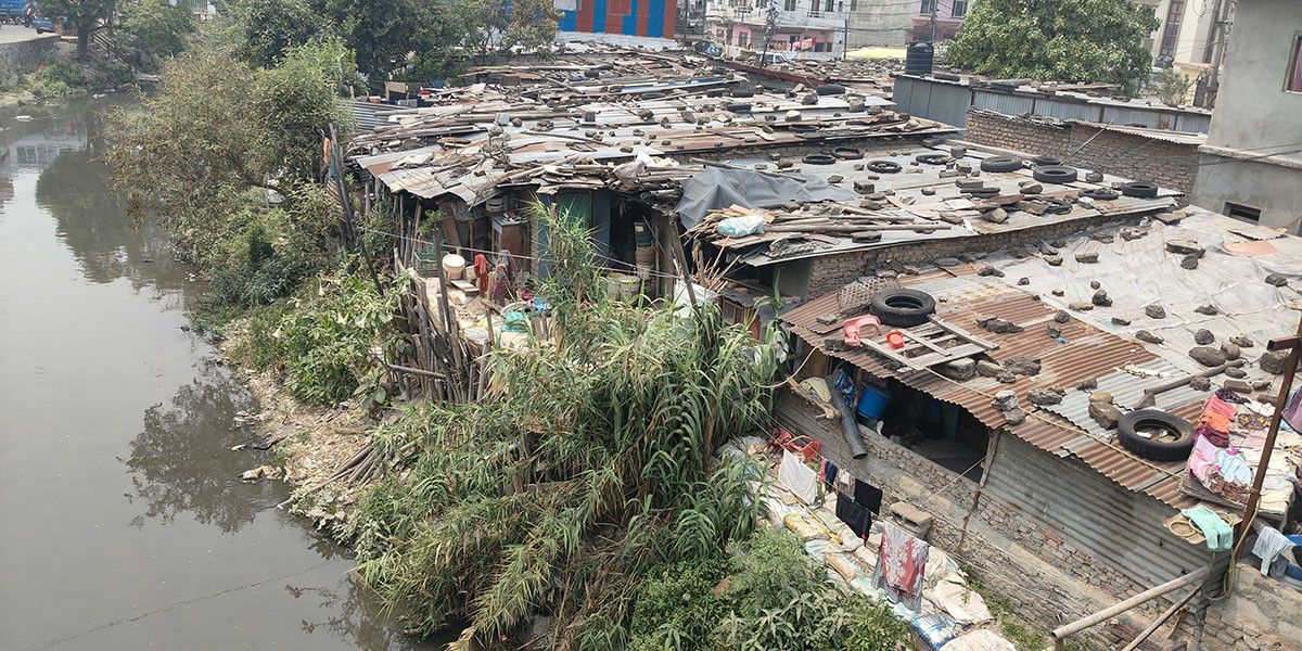 काठमाडौँमा नदी किनारका जोखिमपूर्ण बस्ती हटाउने अभियान जारी